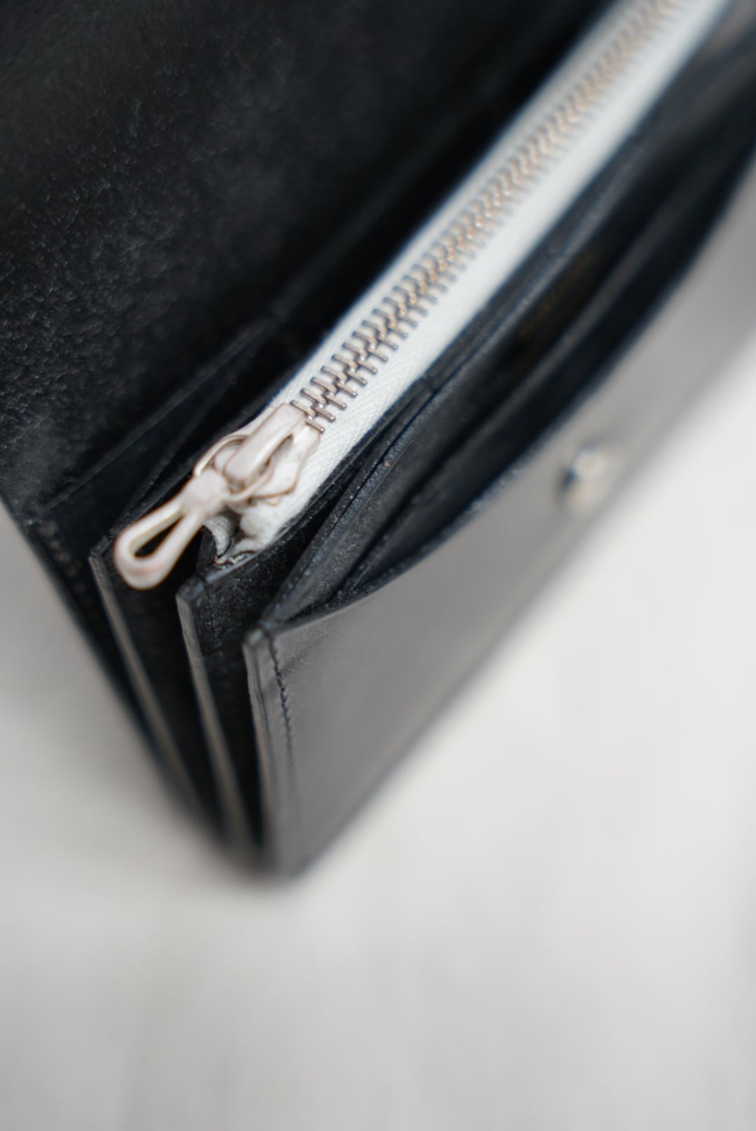 DIGAWEL / GARSON PURSE Bridle leather(BLACK) | THE MODERN AGE