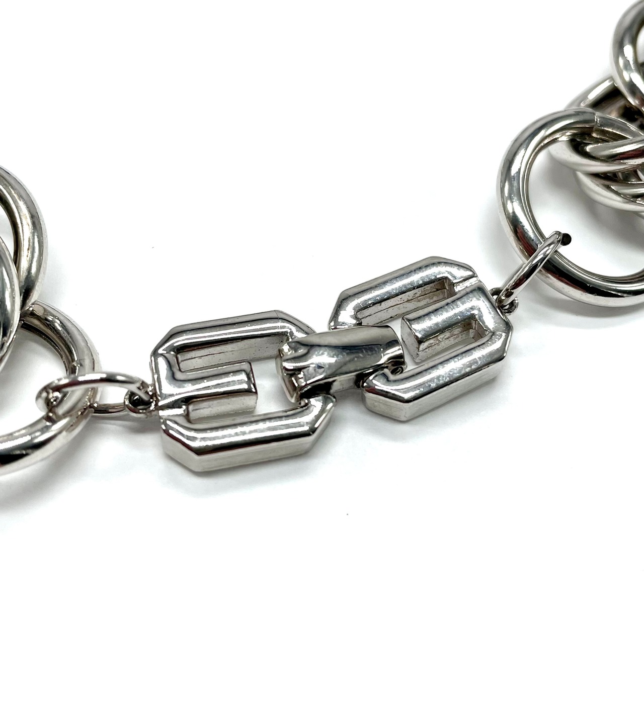 GIVENCHY　ネックレス　アクセサリー