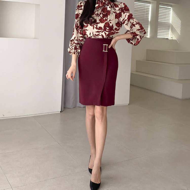 レッド セットアップ レディース 花柄ブラウス タイトスカート 上下