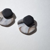 Matte : Black & Beige puddle