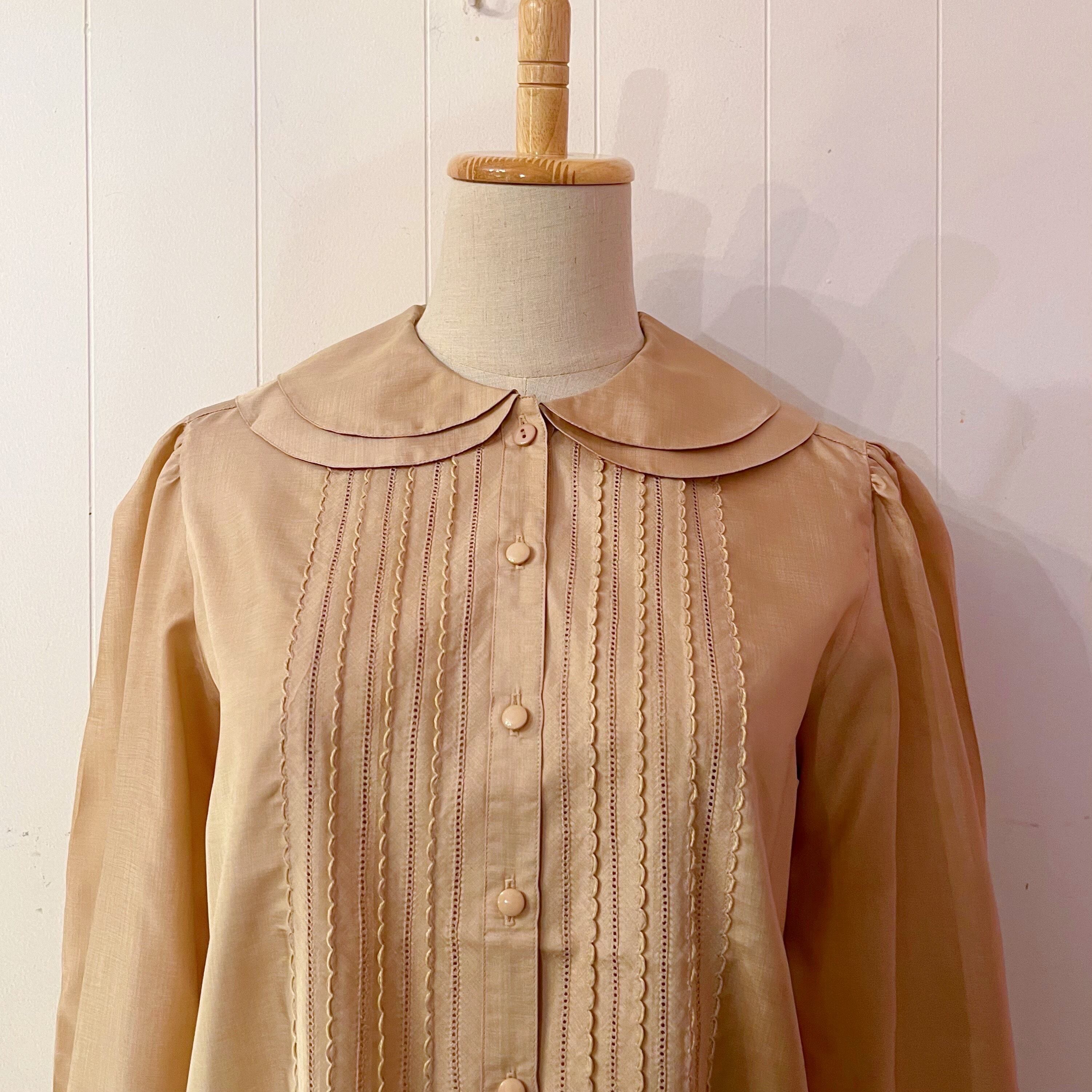 beige double collar blouse