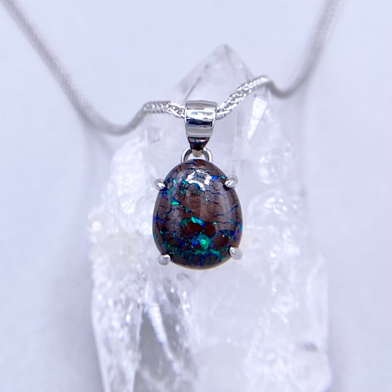 ネックレス　ボルダーオパール 原石 天然 オーストラリア産 ブラックオパール 天然ボルダーオパールシルバーネックレス☆オーストラリア・Yowah産の