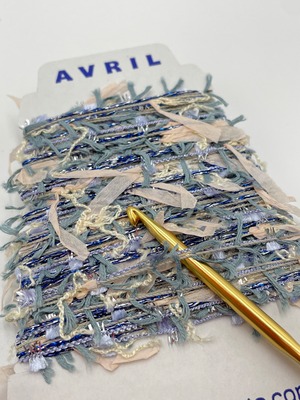 集めたくなる♬楽しい♬可愛い♡『ちょこっと巻きのファンシー糸』AVRILペラコーン148