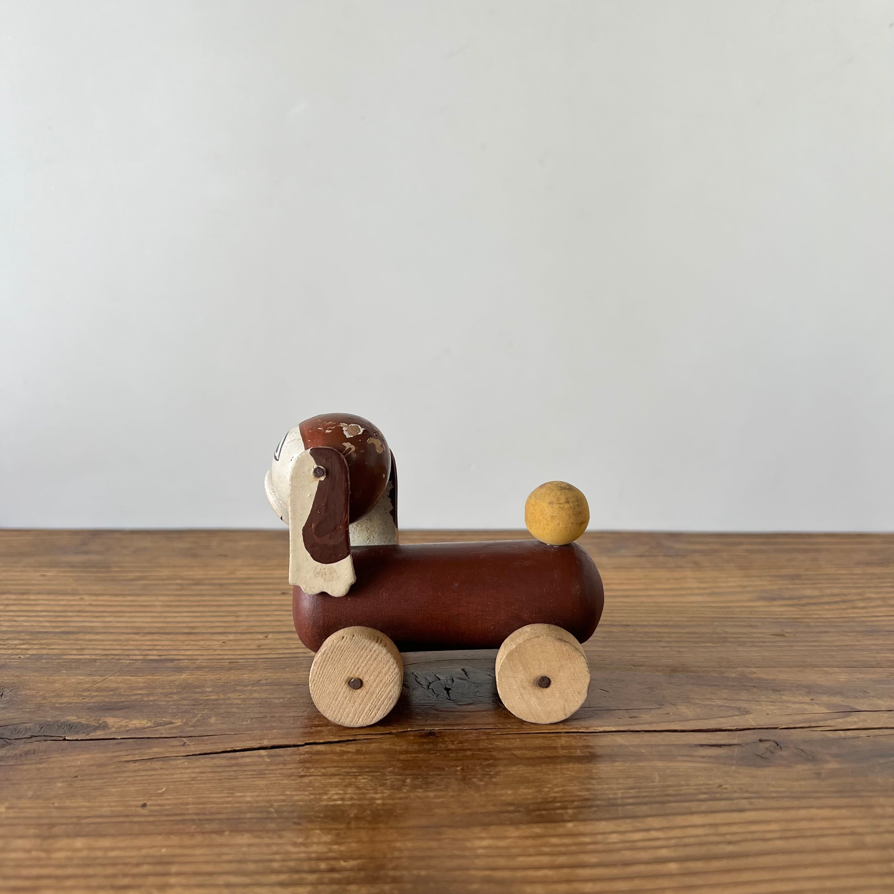 Wooden Pull Toy Dog | troldhaugen antiques ｜ 北欧アンティーク・古道具