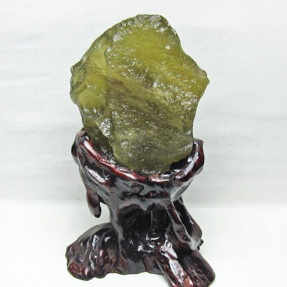 1.3Kg リビアングラス 原石 台座付属 一点物 199-963