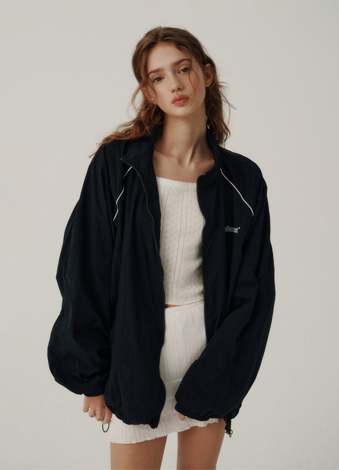 韓国　The Barnnet ジャケット　アウター　黒　ベロア 新品未使用】The Barnnet ベロアダウンジャケット ブラック 付属品有り