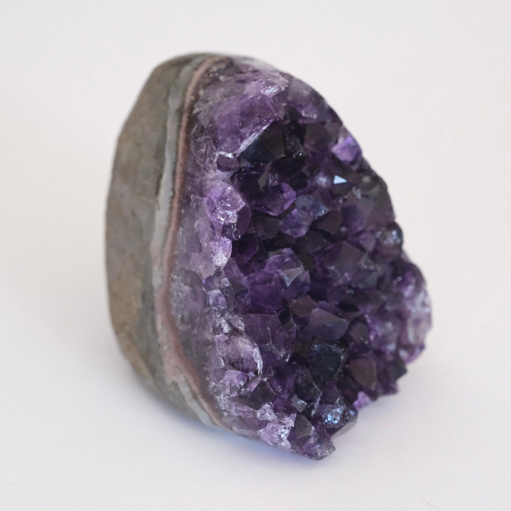 アメジストのジオード（ハーフポリッシュ）〇 紫水晶 | ふれる