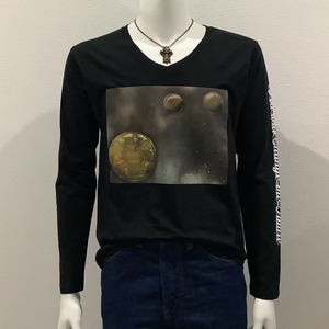 Kepler1649c ( ケプラー1649c ) Vネック ロングTシャツ ブラック