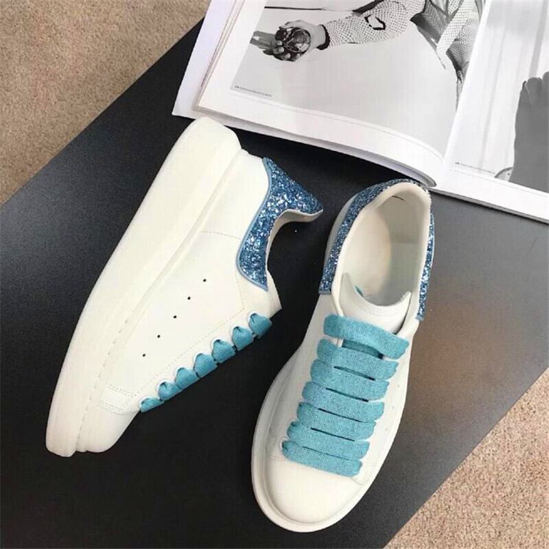 【新作】【送料無料】 カラーブロックラウンドトゥブルースパンコール小さな白い靴革女性の高められた厚い底のレースカジュアルシューズ ホワイト ラウンドトー レザー 10b316795396553