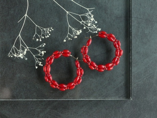 14kgf-red coral hoop pierced earrings