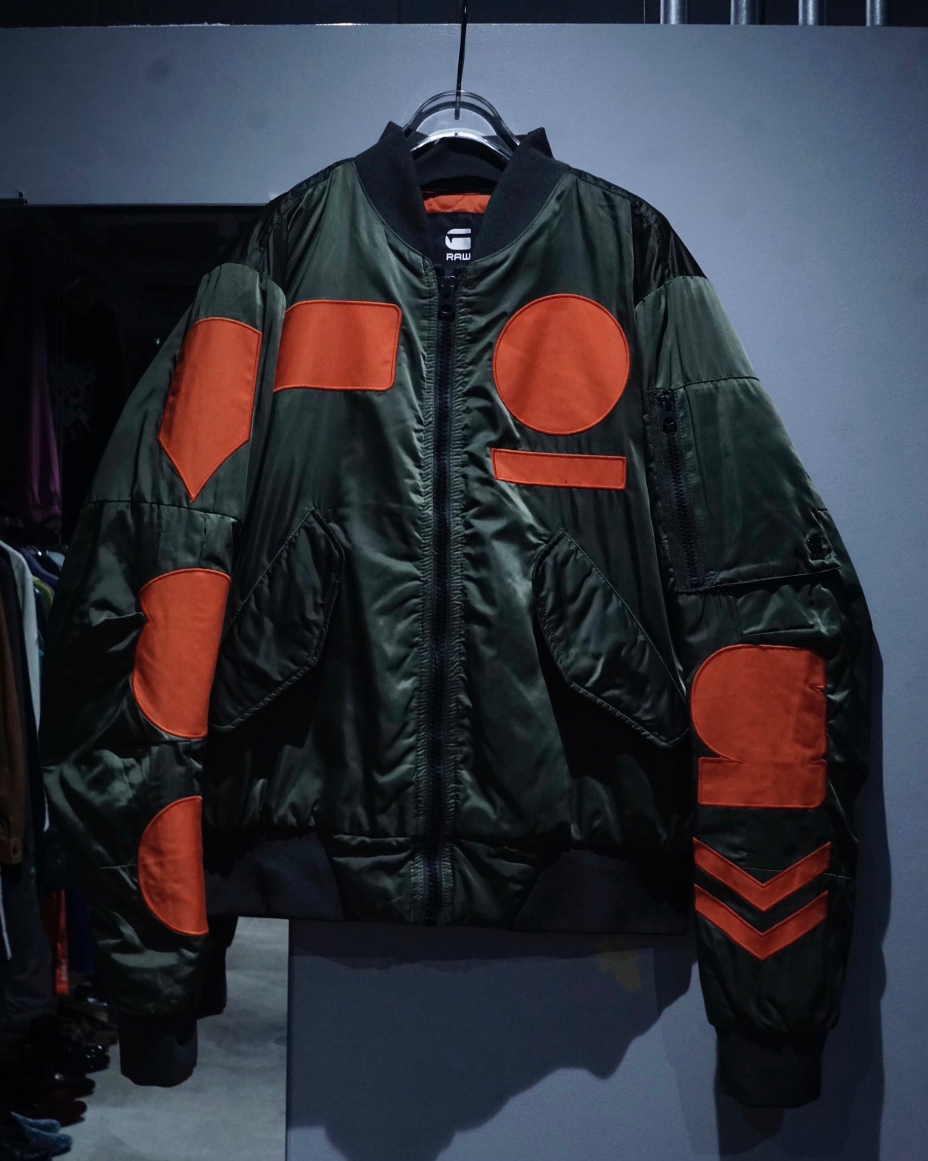 add (C) vintage】