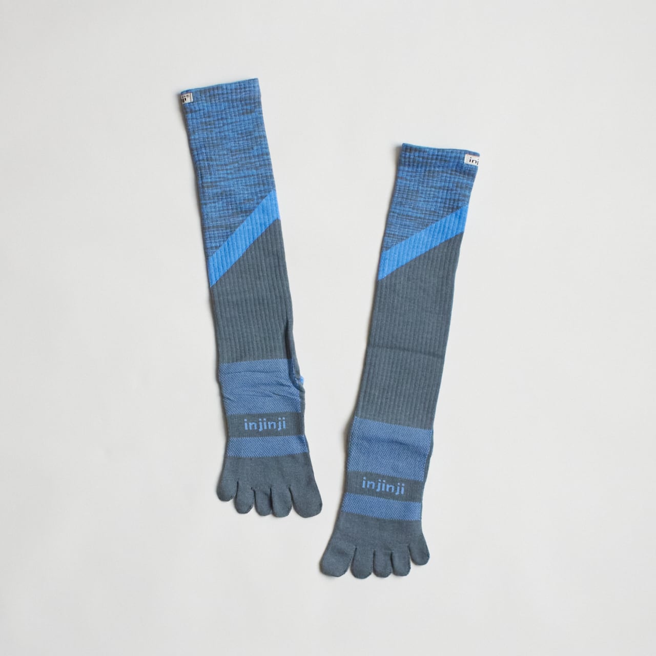 injinji(インジンジ) トレイルミッドウェイト OTC(オーバーザカフ)ストーム(STO) 5本指ソックス