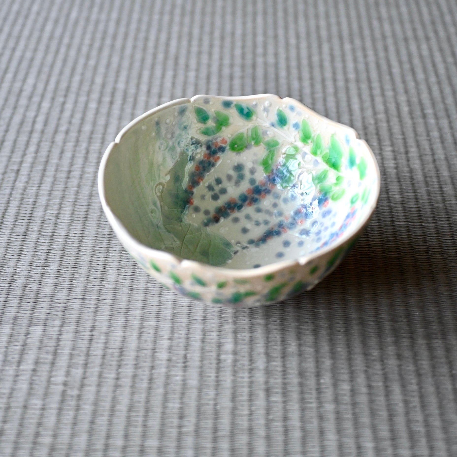 26.水辺の藤茶碗（B) | 陶工房 みかガマ ＊ のぐちみか