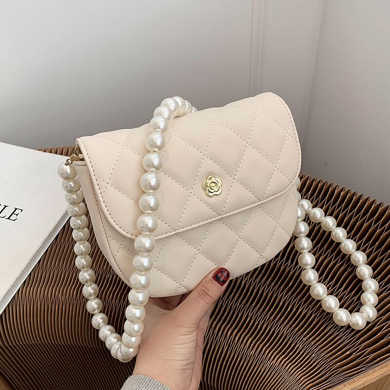 パールチェーン レッド 真珠 メッセンジャーバッグ サドルバッグ シートバッグ Tiancai_Wing_Bag38279875577