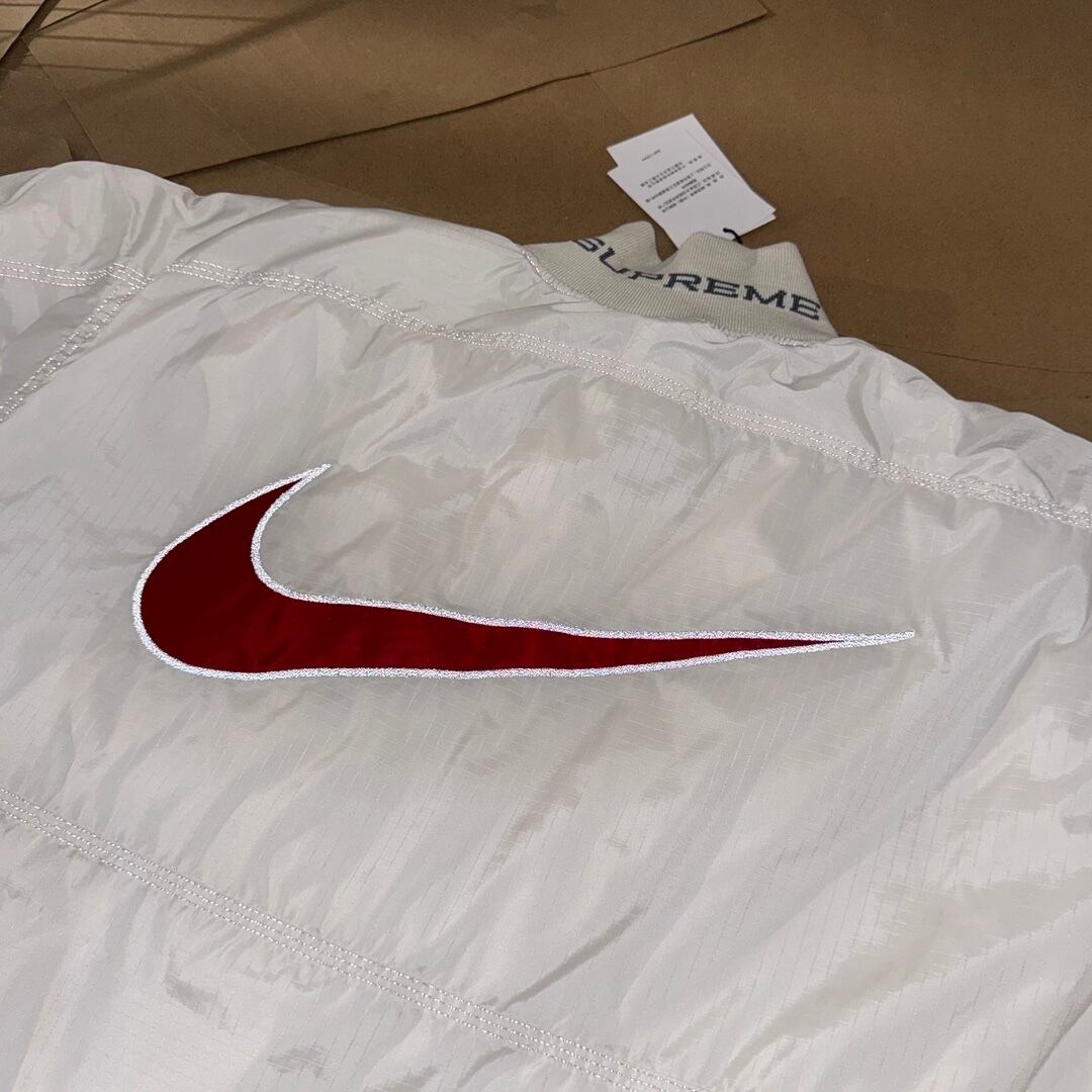 Supreme x Nike ルーズハーフジッププルオーバージャケット Supreme x Nike ルーズハーフジッププルオーバージャケット