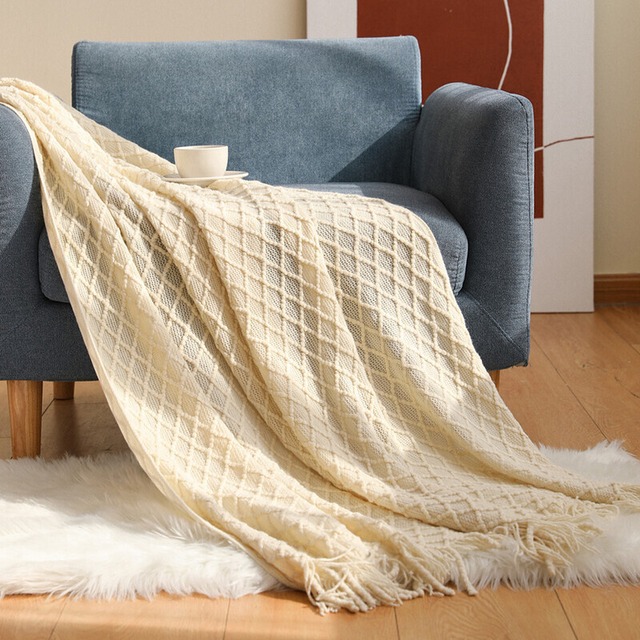 ブランケット 多目的 カシミヤ調 幾何学 タッセル付き おしゃれ 127cm × 172cm 130cm × 230cm ひざ掛け 軽量 ソファ ベッド用 ソフト コージー スロー ロンバス パターン 洗濯機対応 オールシーズン