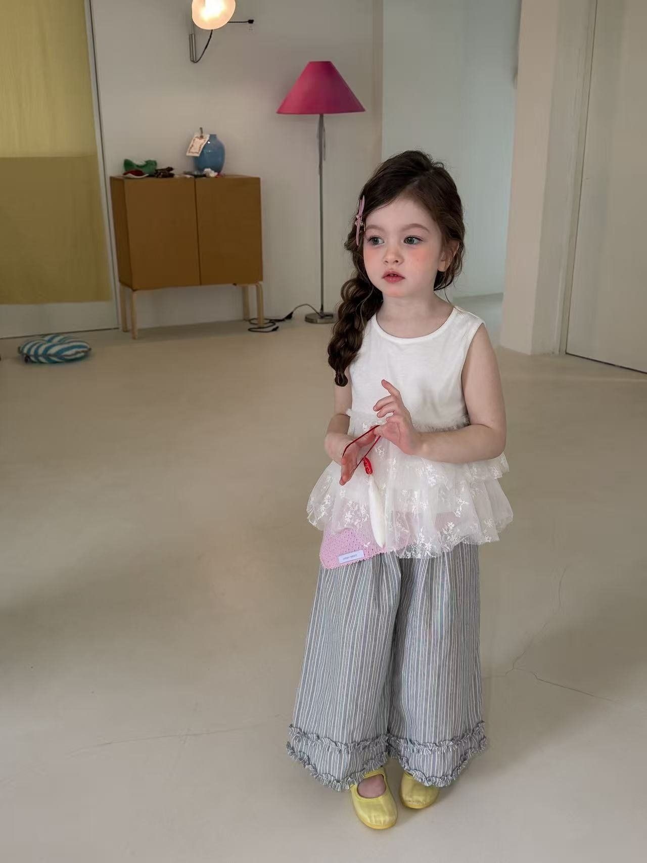 [aiai] Sugar Cancan Lace Tee / [아이아이] 슈가캉캉레이스티