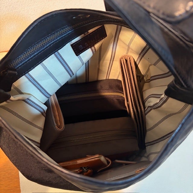 B.stuff 新色入荷! 人気NO.1リュックナイロンバージョン クロ