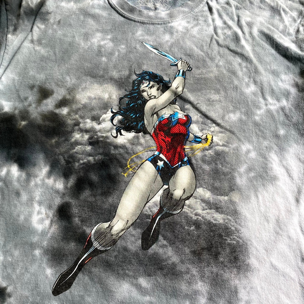 WONDER WOMAN ワンダーウーマン タイダイ染め キャラクタープリントT 