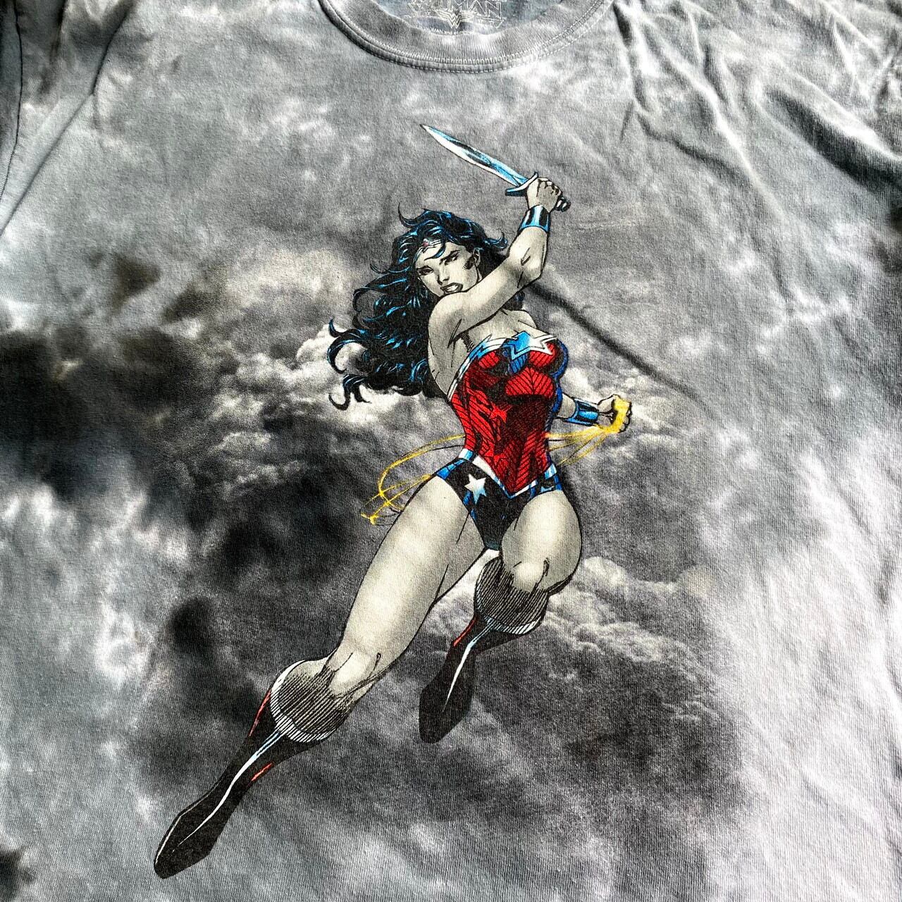 Wonder Woman ワンダーウーマン タイダイ染め キャラクタープリントtシャツ メンズl 古着 Dc Comics Dcコミックス アメコミ グレー 灰色 Tシャツ Sa24 Ts26 Ss27 50 Cave 古着屋 公式 古着通販サイト