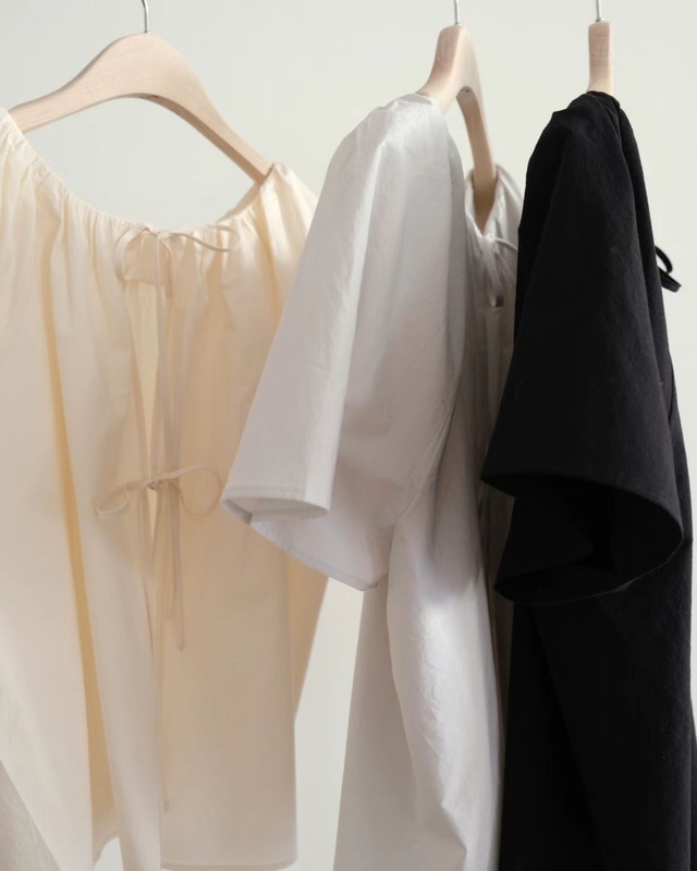 (予約) ounce / Back ribbon shirring blouse 3color