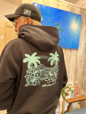 LIFE is × TAMOコラボ ワンカラー フーディー ￥9,000(￥9,900)