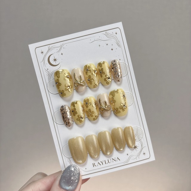 【#824】繰り返し使える【プレミアム】ネイルチップ15枚セット／ミディアム オーバル／XY384