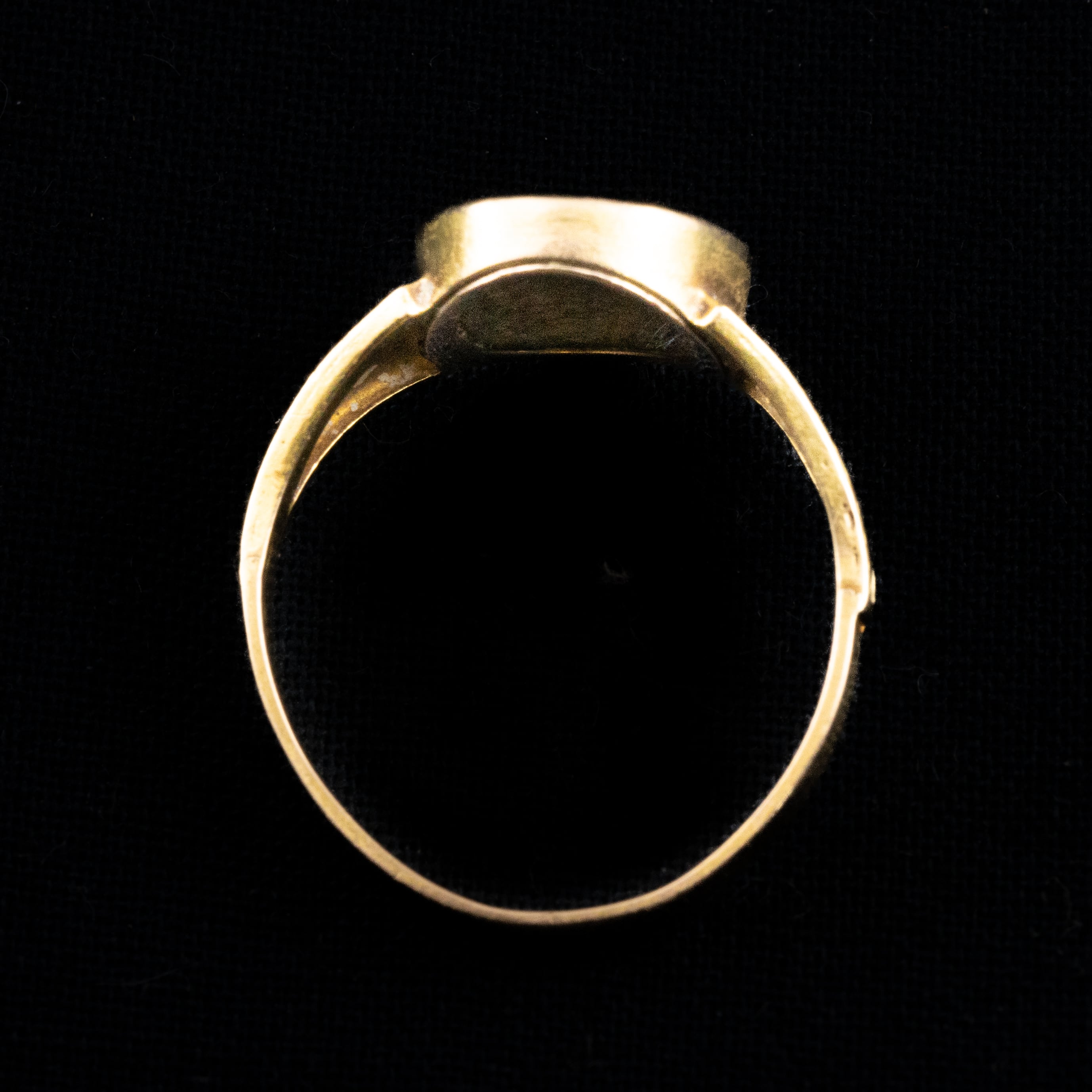 イギリス mourning ringモーニングリング〜十字架とローズカットダイヤ