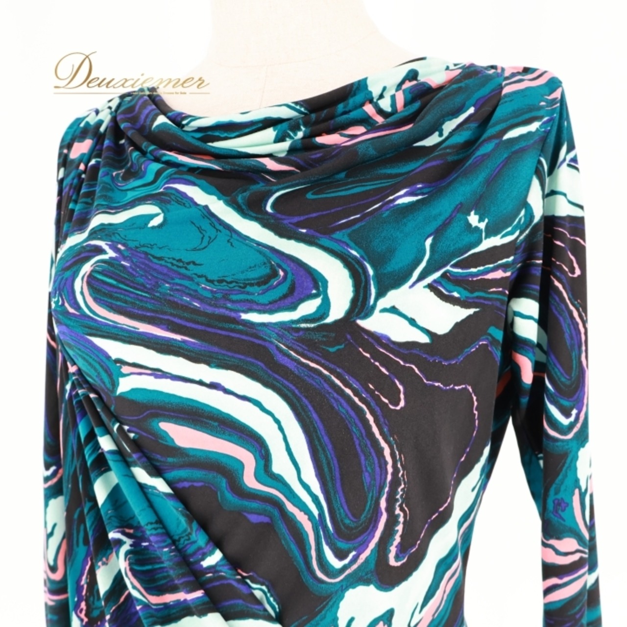 社交ダンス 衣装 トップス ブラウス グリーン系 ブラック系 Chacott ROYAL DANCE チャコットロイヤルダンス 日本製 伸縮 ストレッチ 練習 レッスン 柄 模様 緑 黒 青 ドレープ パーティー 総柄 かわいい 鮮やか ピンク系 ブルー系