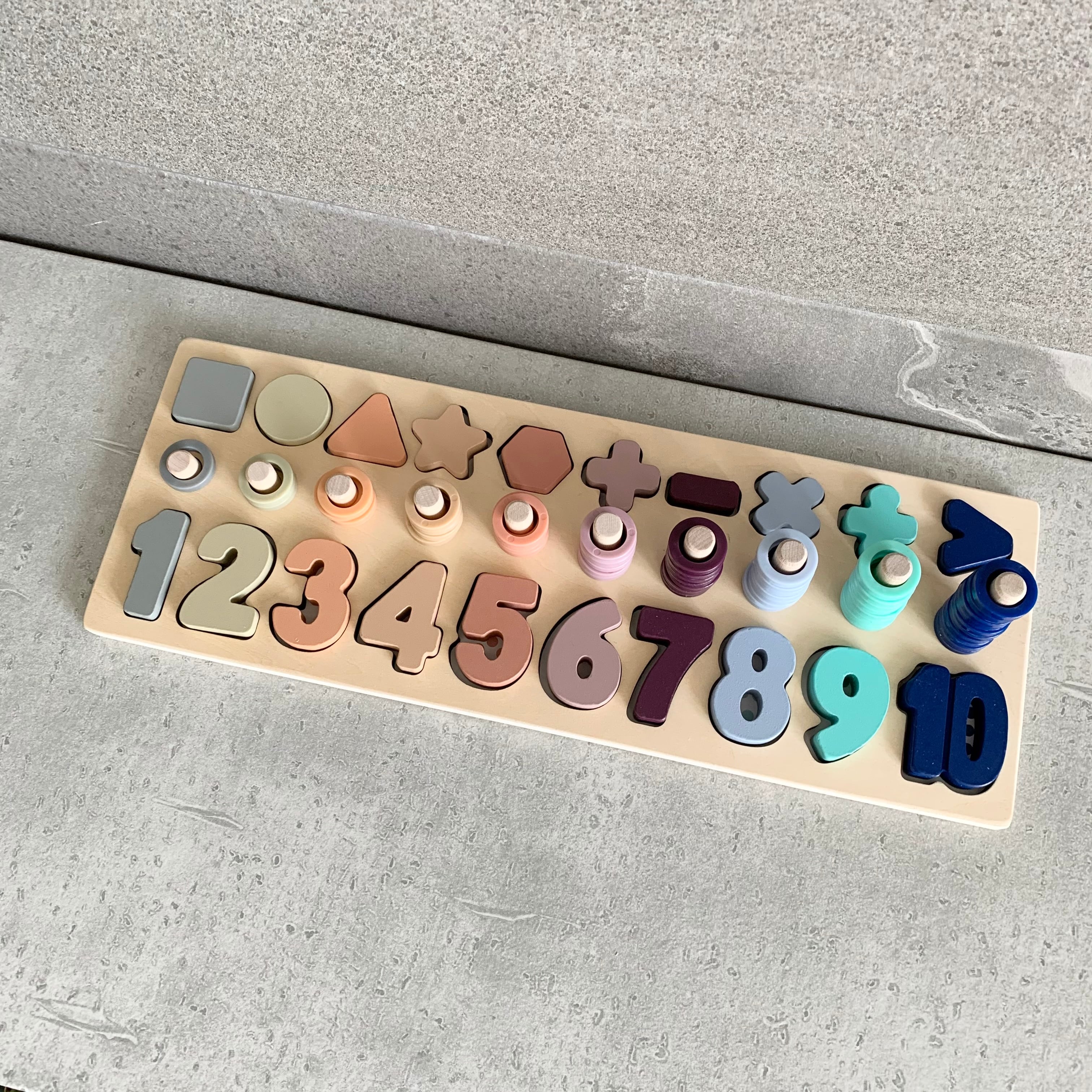 wooden toy 型はめパズル 木のおもちゃ モンテッソリー 知育玩具 数字