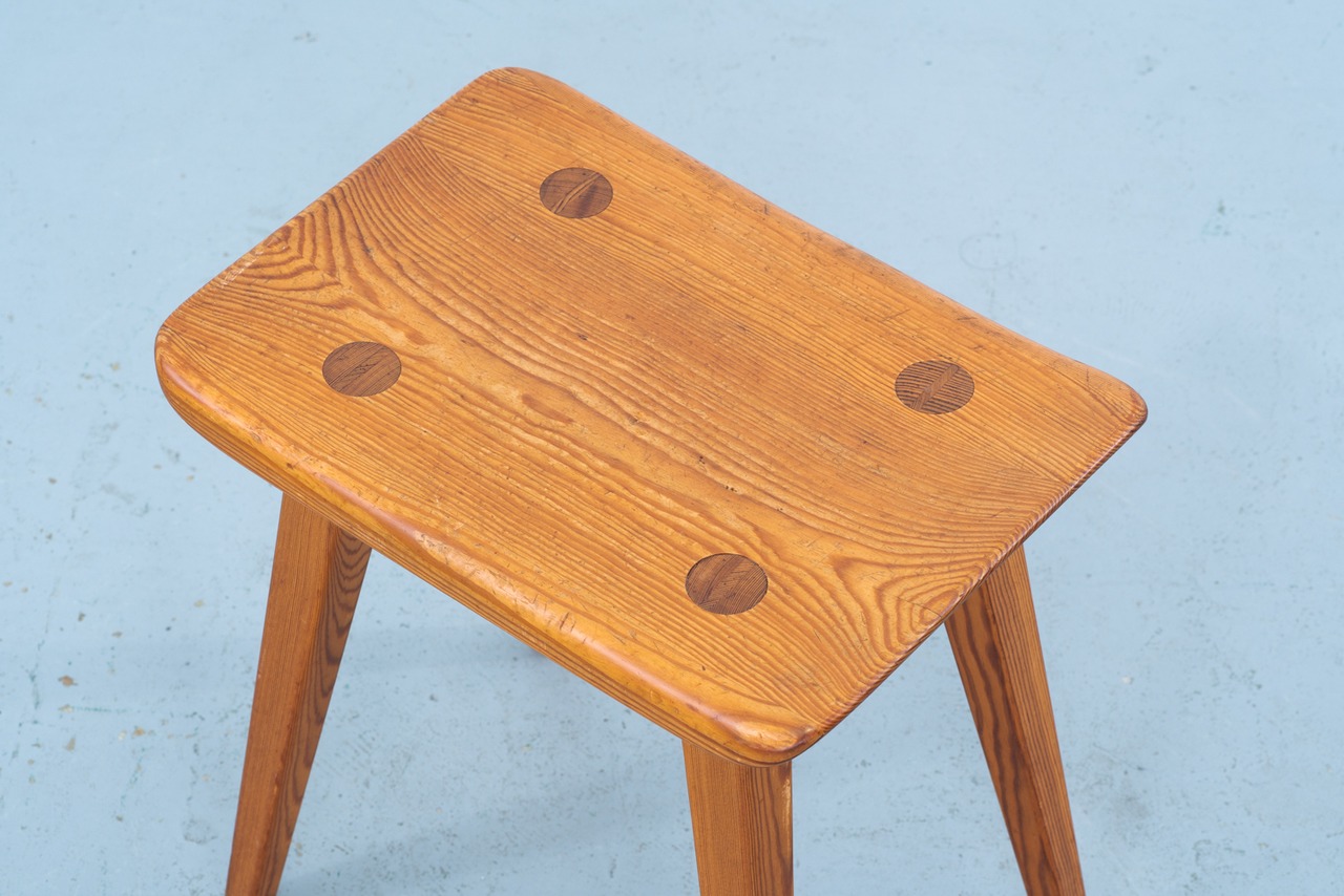 Carl Malmsten | “VISINGSÖ” Stool