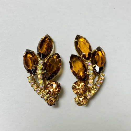 Vintage Beautiful Amber Bijoux Earrings