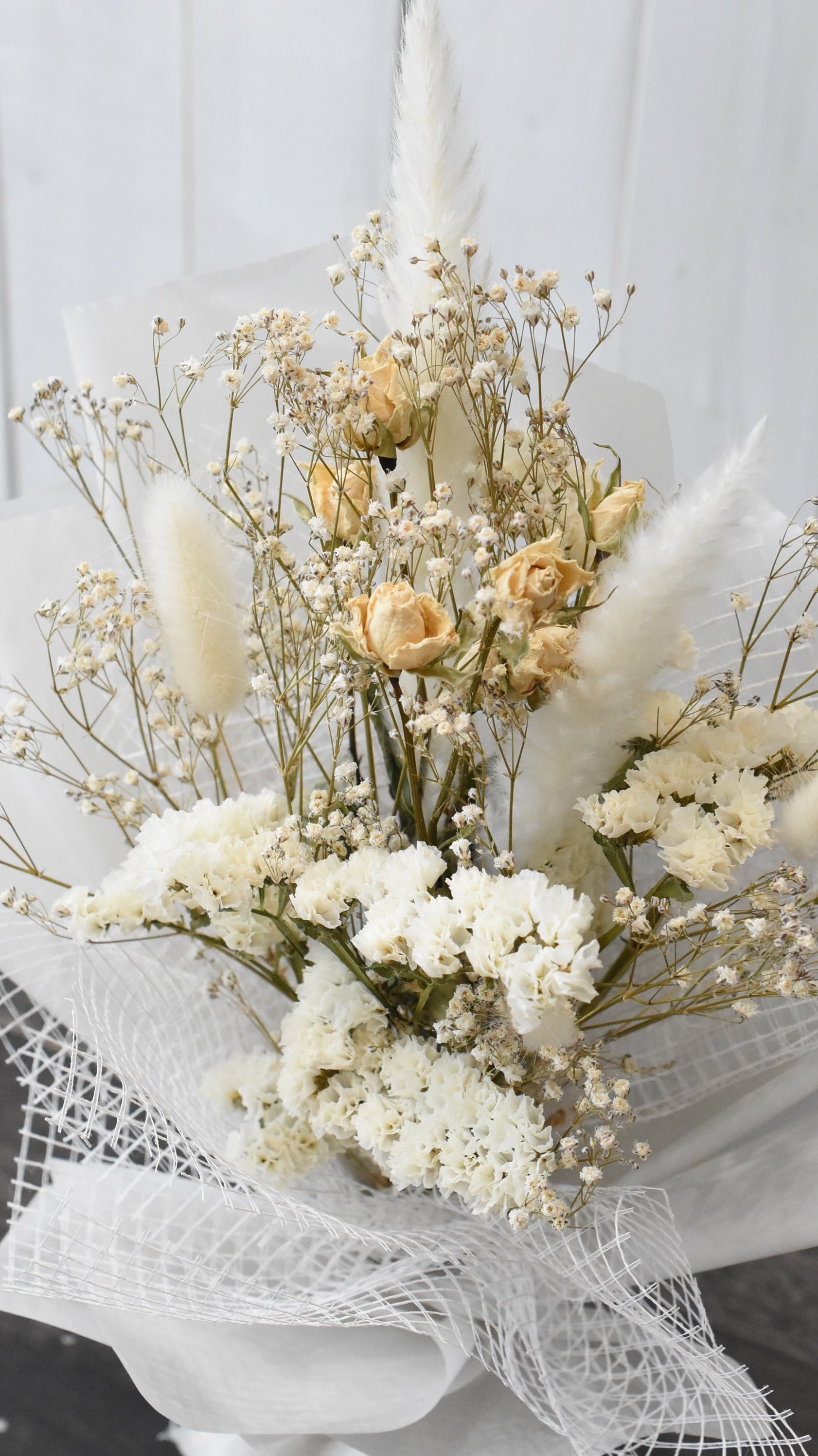 ホワイトスターチスのドライフラワーブーケ」 | フラワーブティック