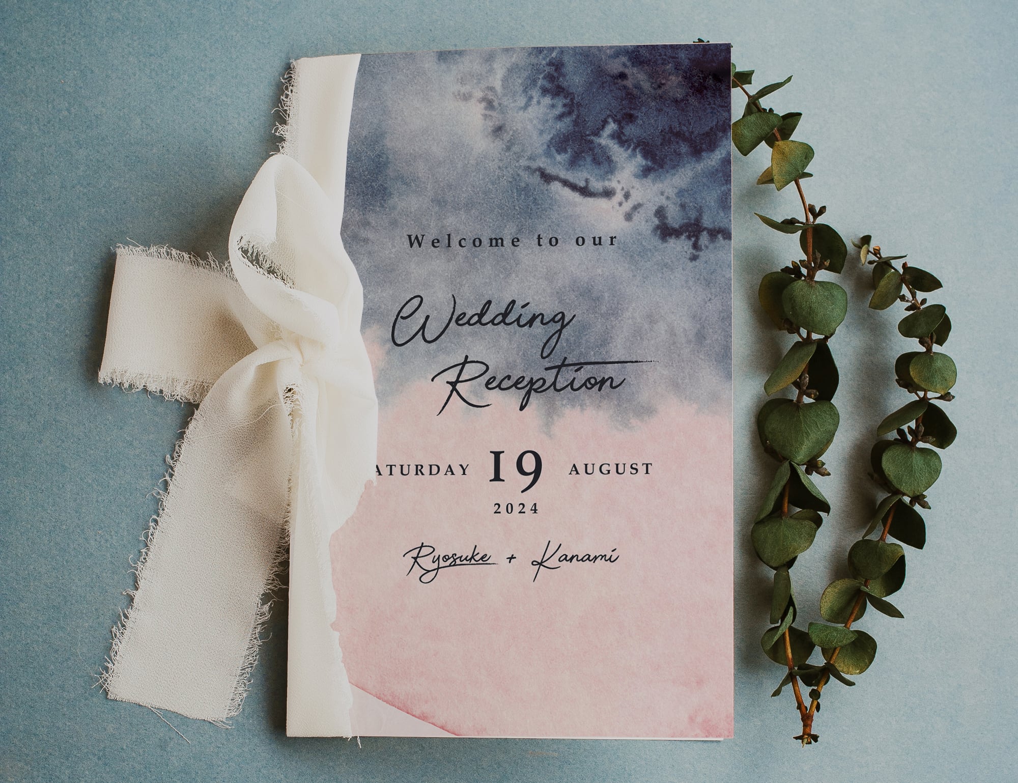 プロフィールブック151円/部【水彩ピンク&ネイビー】│二つ折り席次表