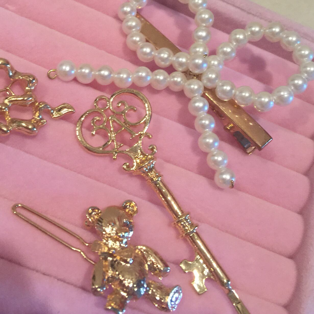 即納】【2セット】ヘアピン クマ ゴールド 鍵 可愛い ヘアアクセ