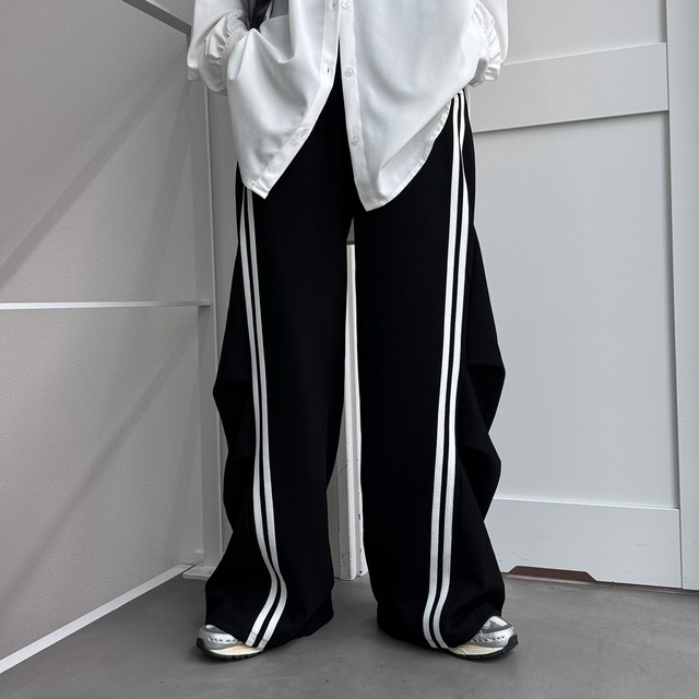 ダブルラインタックカーブPT/ブラック