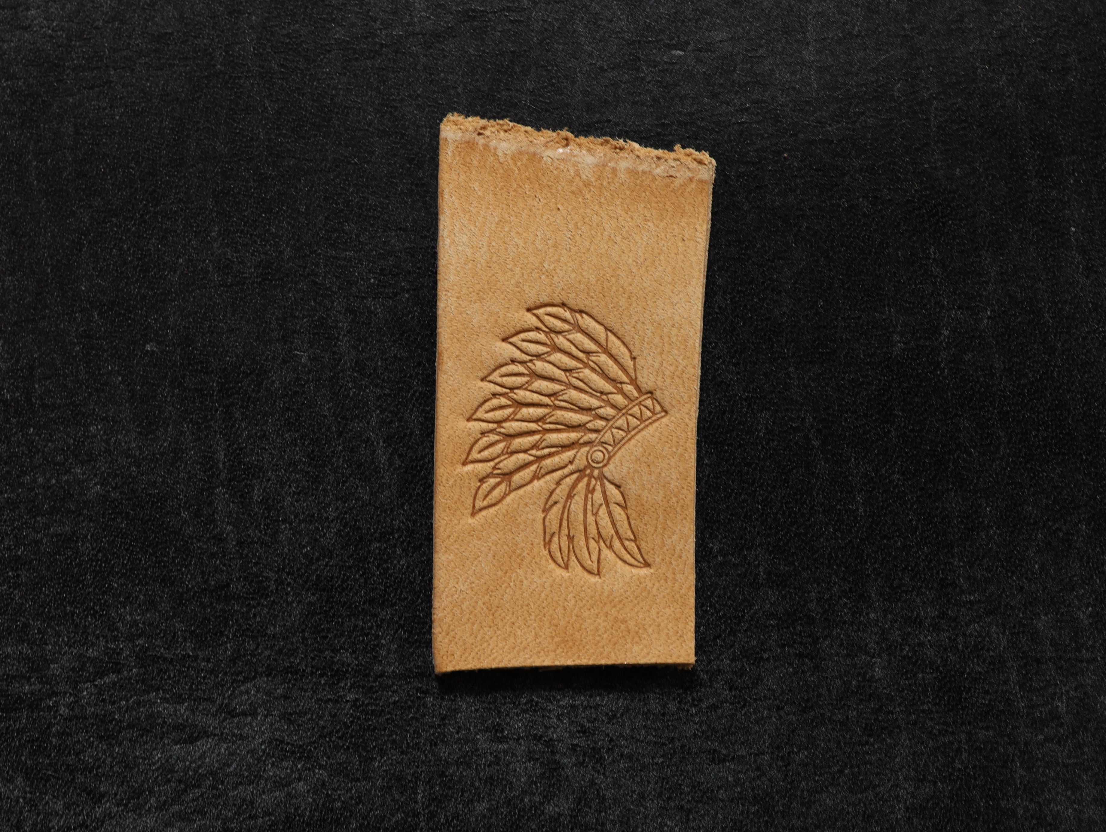 【アクリル刻印】インディアン　ウォーボンネット　羽帽子　ネイティブアメリカン　レザークラフト用