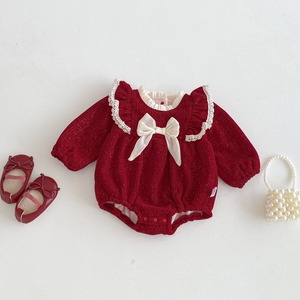【BABY】蝶結び付きレッドロンパース