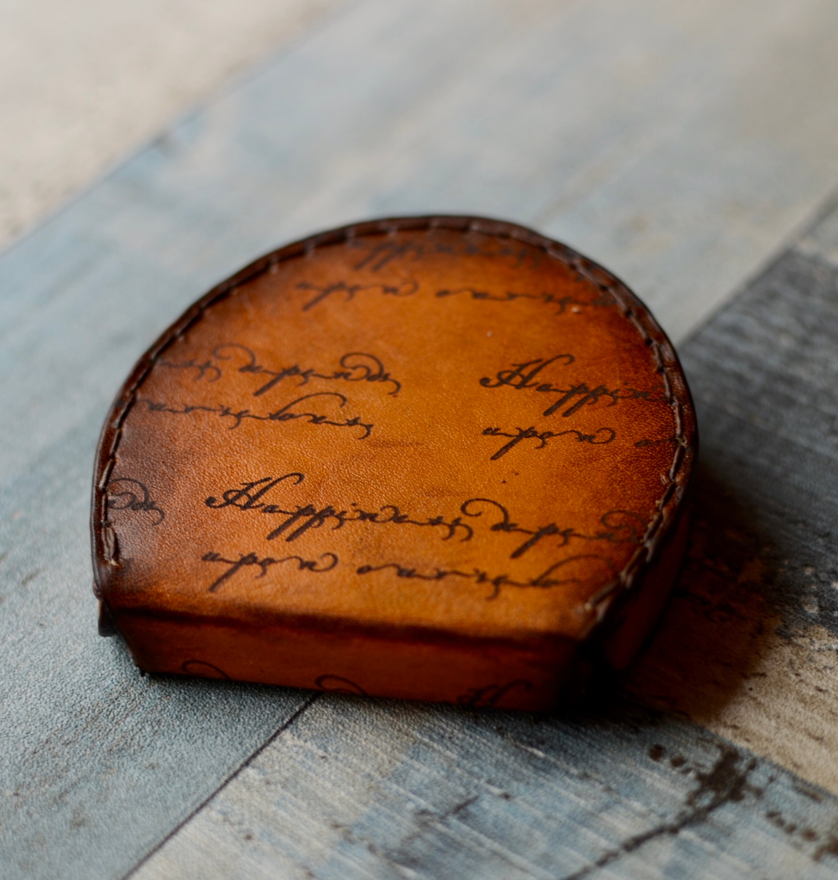 【アンティーク】フィレンツェ　伝統工芸品　ハンドメイド　馬蹄型ケース　レア アンティーク】フィレンツェ 伝統工芸品 ハンドメイド 馬蹄型コイン