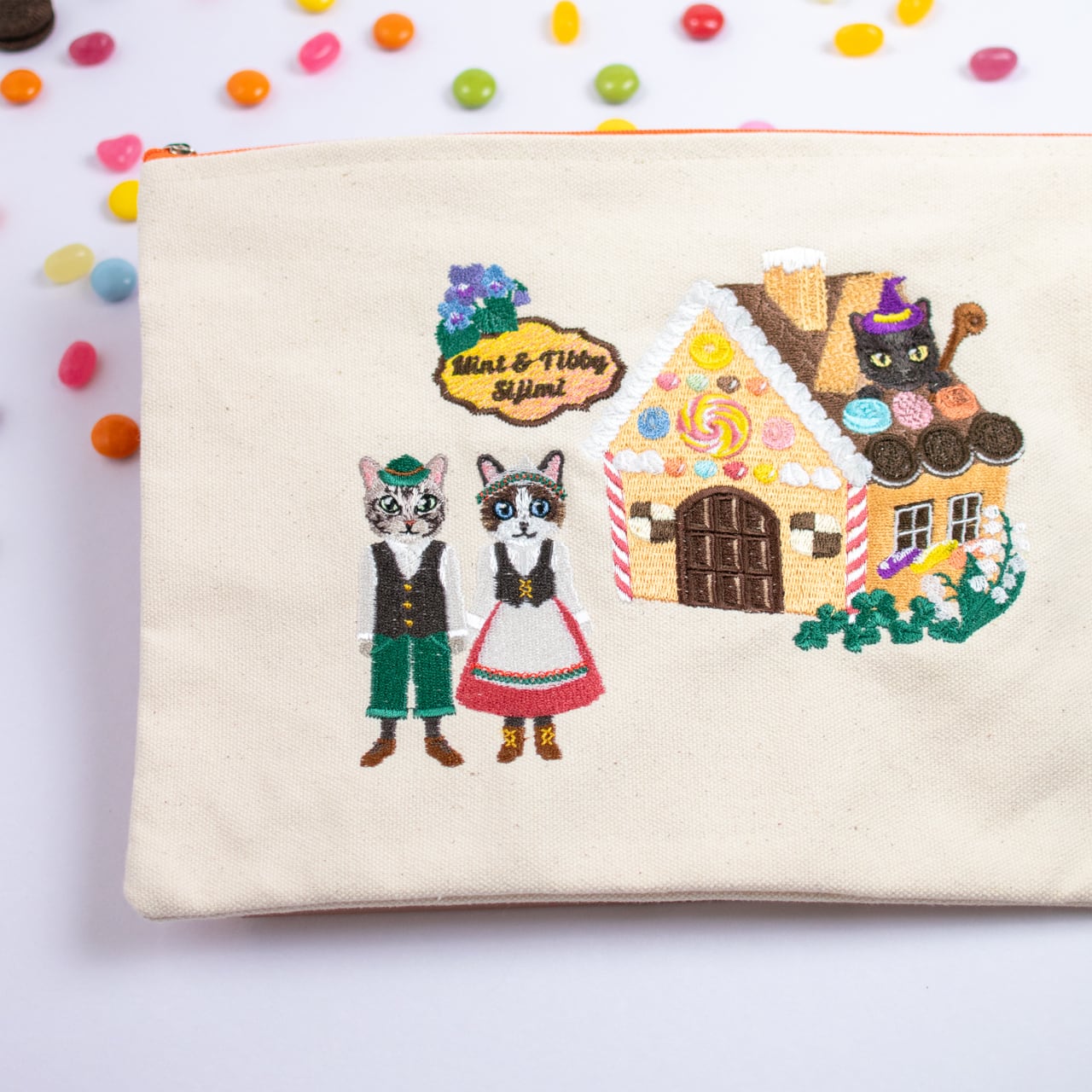 リピート限定】お菓子の家の刺繍ポーチ | コイトネコ