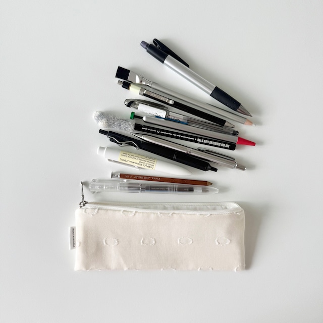 ★予約 papeterie.atelier 〔pencil case -puffy dot-〕