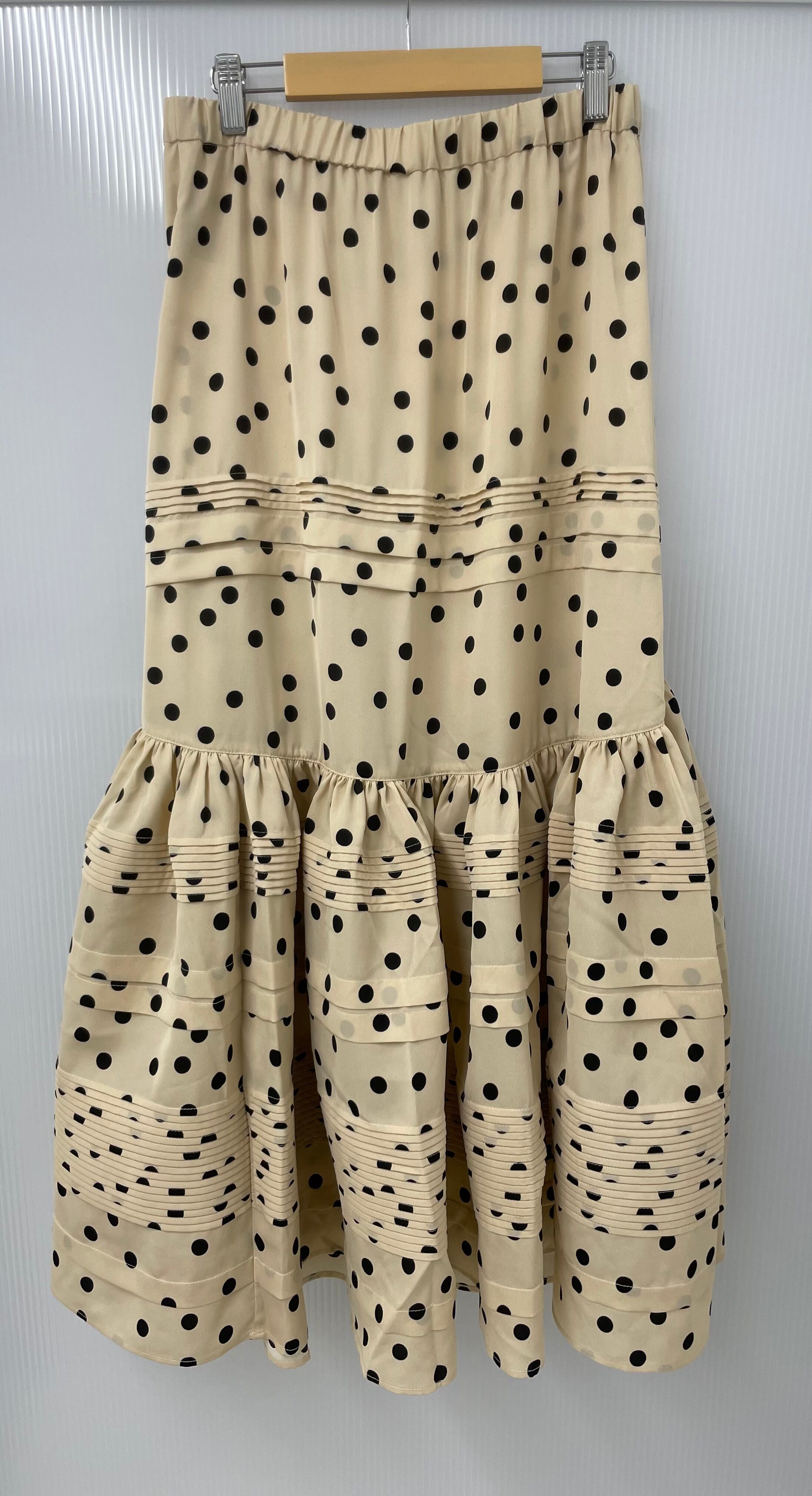 Polka dots Tuck Skirt | RELEVE