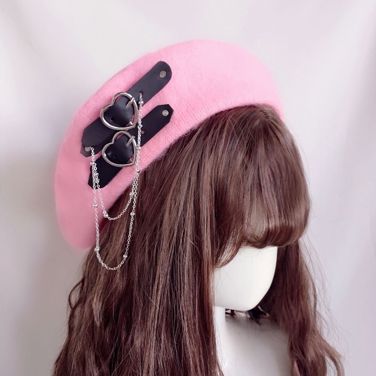 サイドハートストラップチェーン付きベレー帽 | Maiden's Rêve