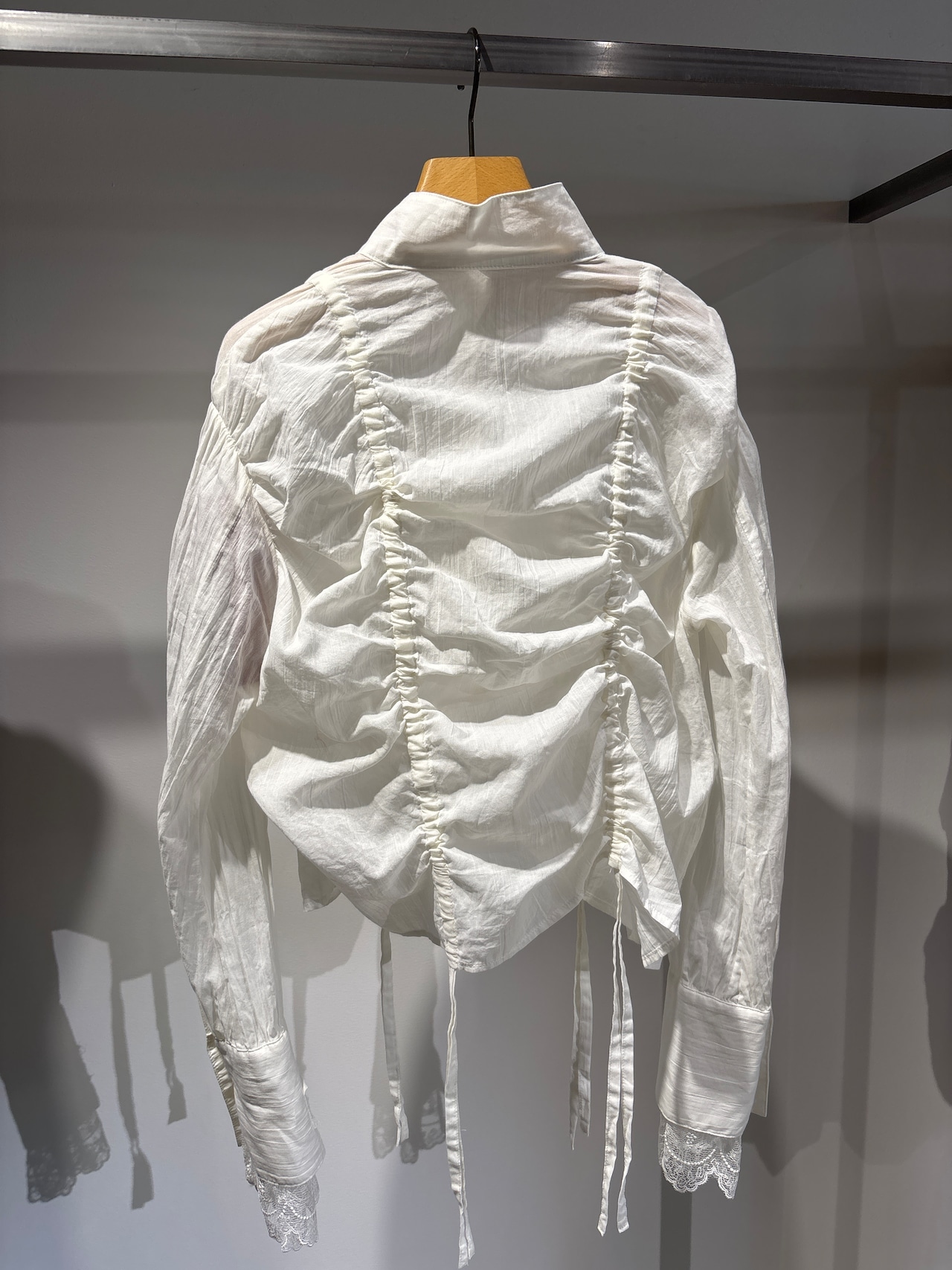 【26AW | WOMEN】MUKCYEN ムッシャン /  ブラウス/ cotton shirring blouse M269SH02 - 2