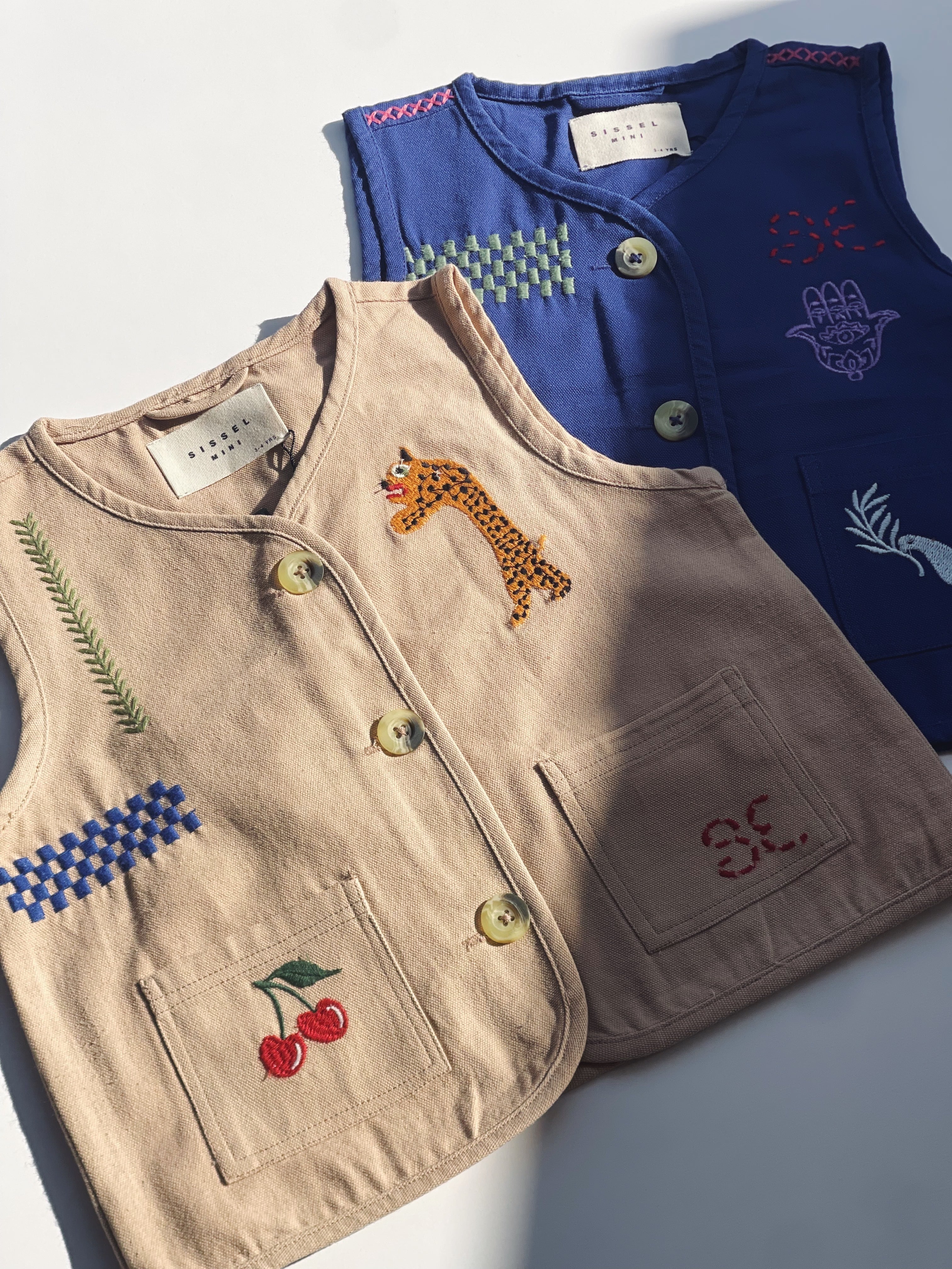 即納》LAST1 SISSEL MINI / Ellie MINI Vest Incense 3-4y | mimimu