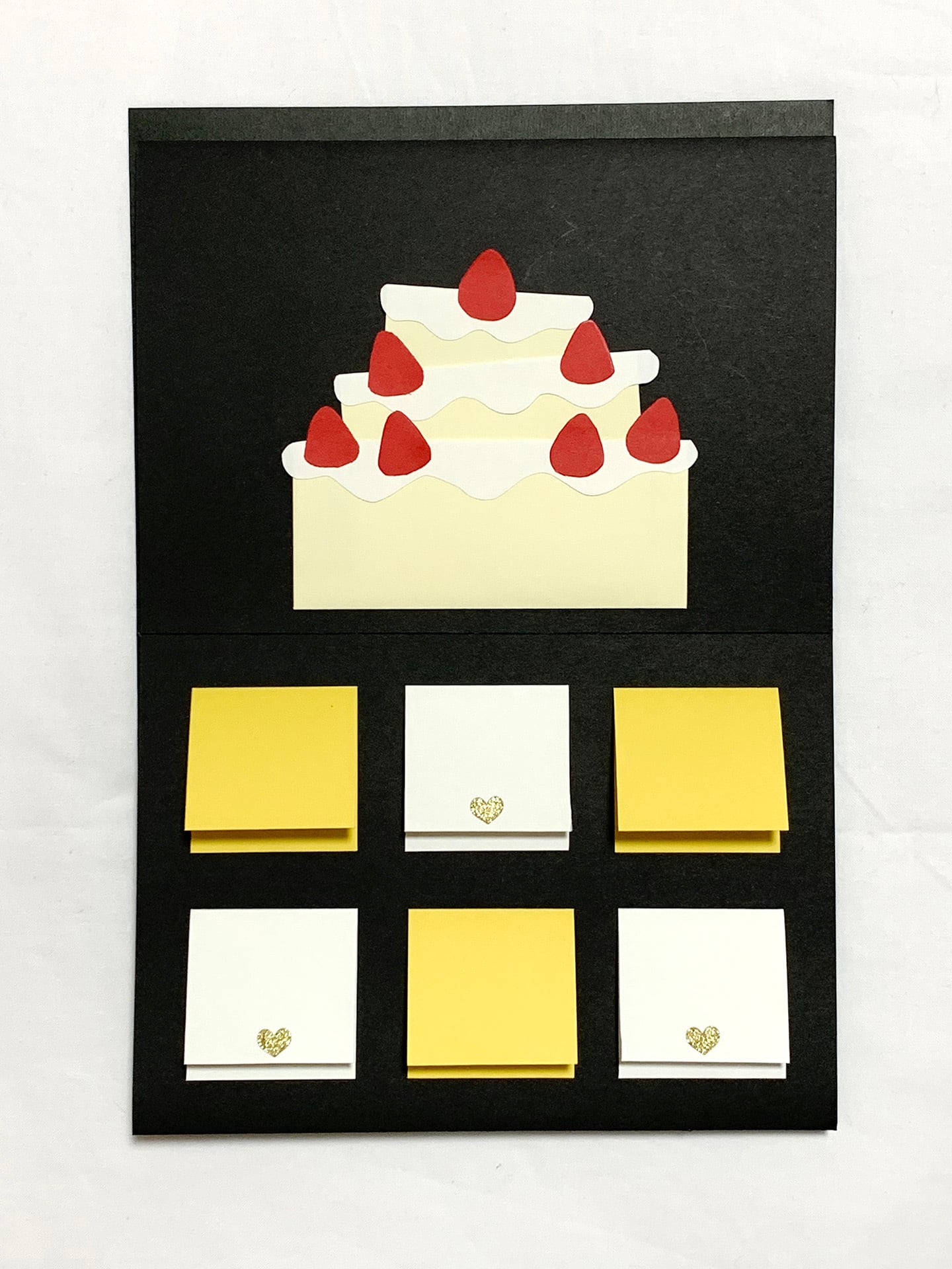 完成品】仕掛けアルバム（イエロー）1点 | 青--はる-- 【ハンドメイド