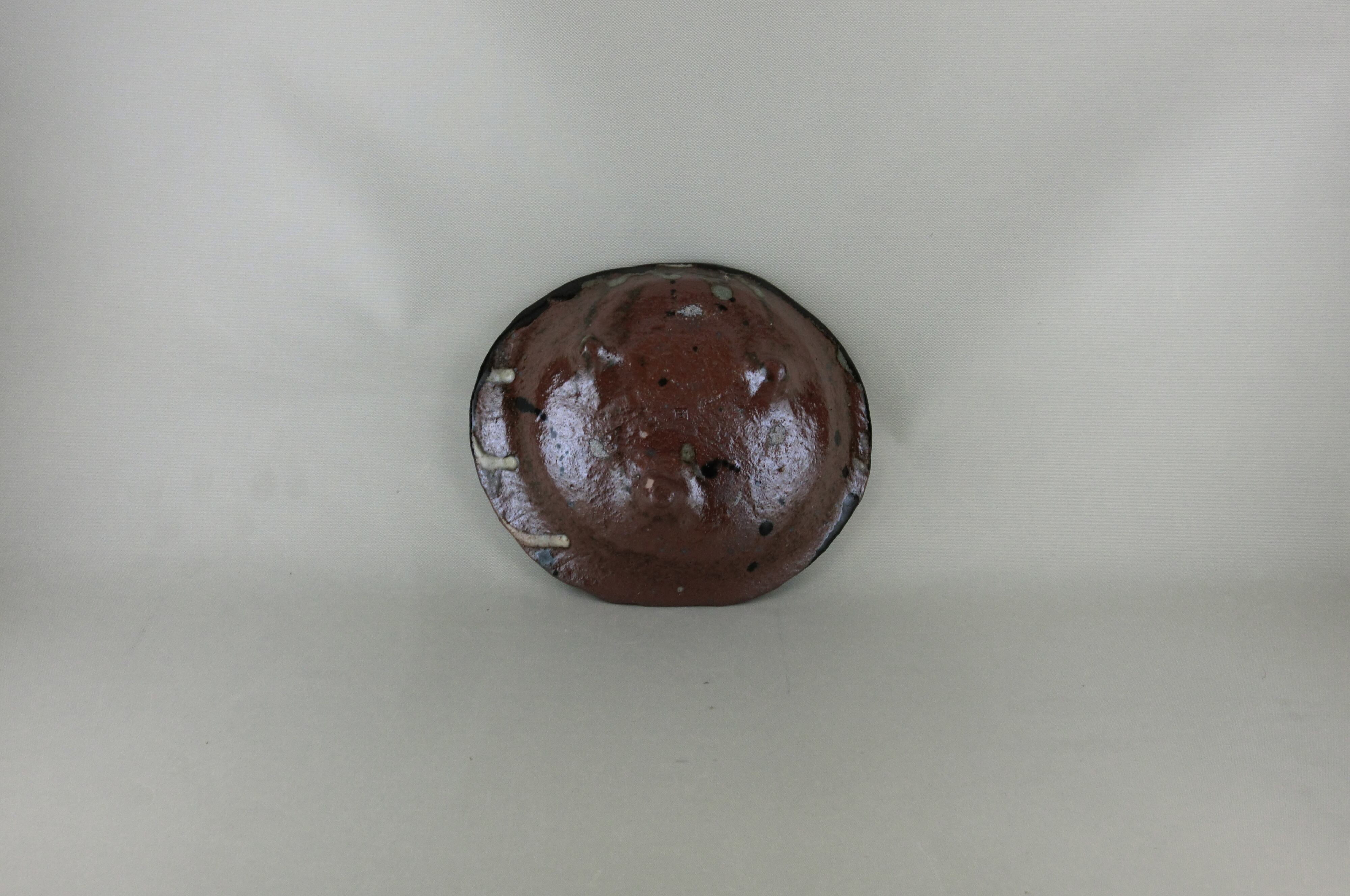 黒織部三つ足　楕円小鉢