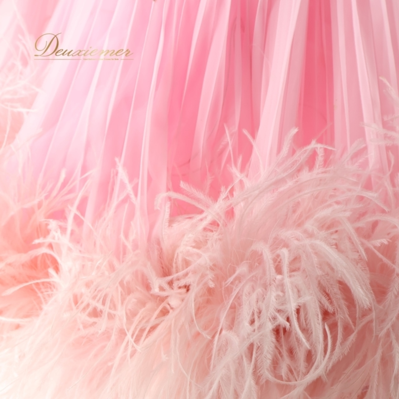 社交ダンス 衣装 スタンダードドレス ワンピース ドレス ファー フロート プリーツ デモ 競技 ダンス パーティ 発表会 ボリューム 豪華 細身 ピンク系 ホワイト系 高級感 ステージ用 競技用 大人向け 女性用 ダンスウエア