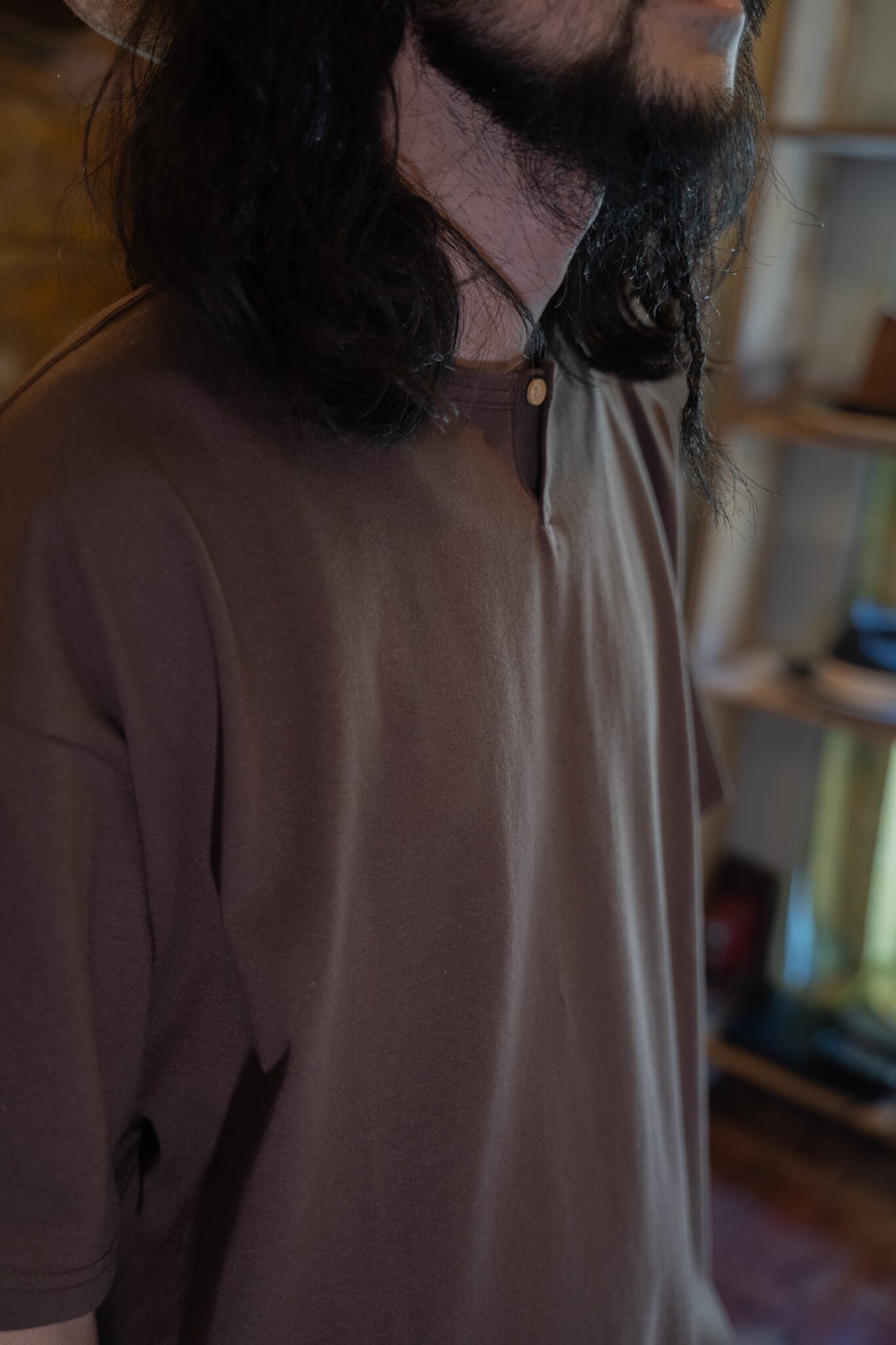 SOURCE:DARU HENRY NECK S/S T - BROWN | JAM THE HAT & CO.