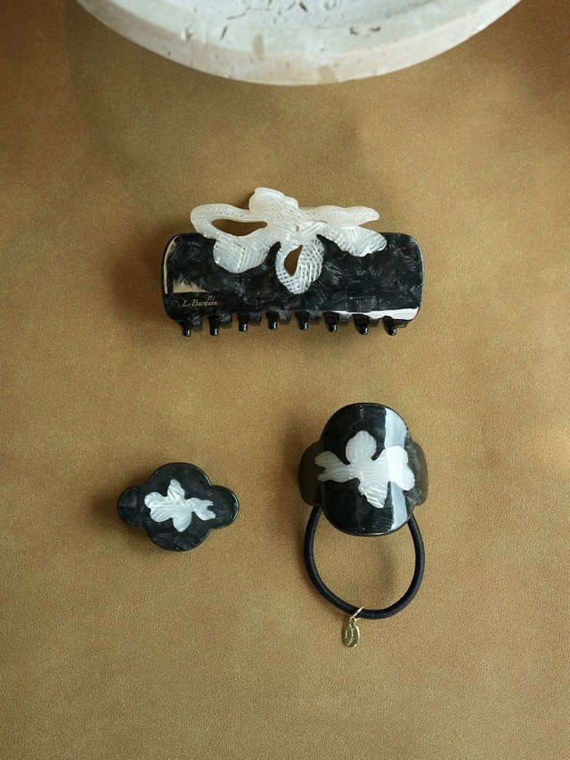 Fleur Contrast Hair Accessories F0866
